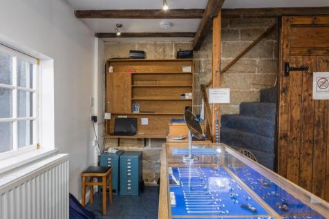 128 Church Street, Whitby, North Yorkshire, YO22 4DE photo 3