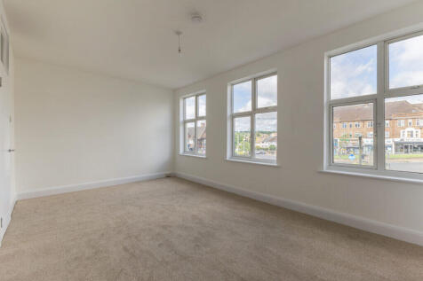 Hampden Square, Southgate, N14 5DL photo 4