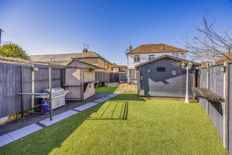 26 Queens Grove, Waterlooville-Small-PorticoMarket