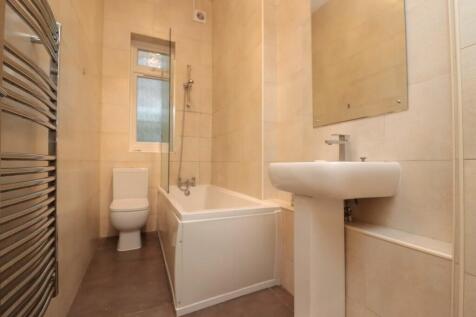 4 17 uxbridge roa...