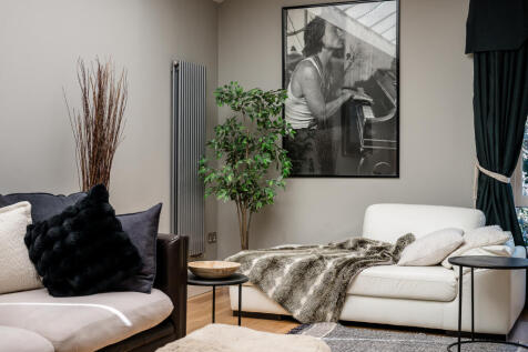 Number 10, The Penthouse, Bowdon photo 4