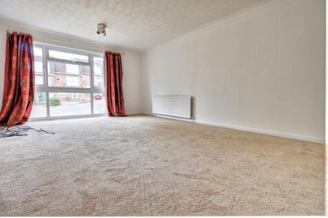 The Greenway, High Wycombe, Buckinghamshire, HP13 photo 3