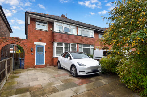 3 bed end terrace house for sale