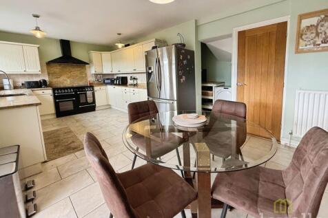 Kitchen//Diner
