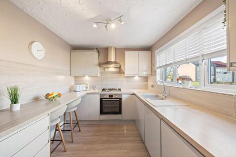 Bathgate, EH47 - property photo