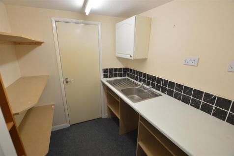 SHOP/OFFICE KITCHEN