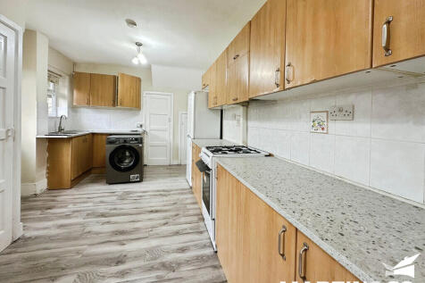 Langton Avenue, Chelmsford photo 3