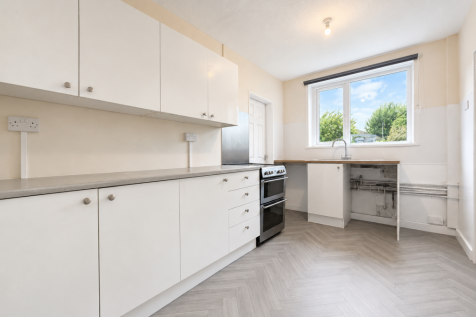 Bracken Bank Grove, Keighley, BD22 7AU photo 5