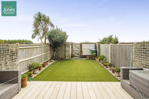 Mallon Dene, Rustington, Littlehampton, West Sussex, BN16 photo 3