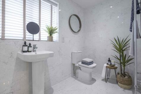 Beautifully designed en suite bathroom