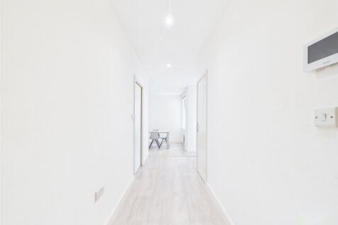 Pelham House, Hornchurch, RM12 photo 5