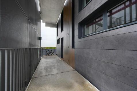 Gv-105 Issigonis House (3).jpg