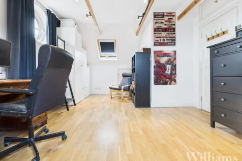 CAM04950G0-PR0108-STILL064 - Copy.jpg