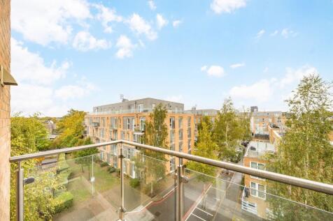 Pontes Avenue, Hounslow photo 4