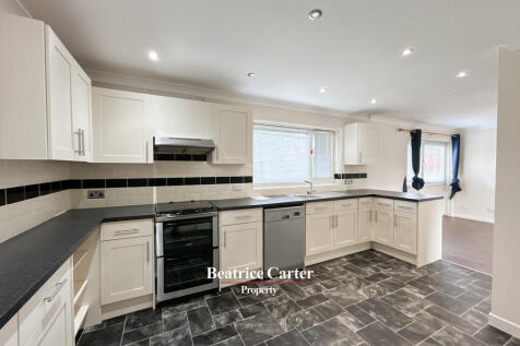 Ash Close, Raf Lakenheath photo 3