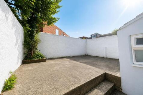 Back Garden 200 Elm Grove May 26.jpg