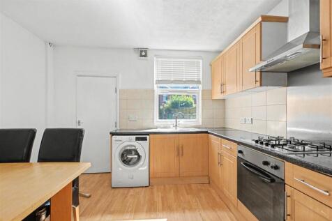 Kitchen_3.jpeg