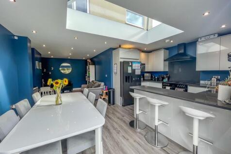 Open Plan Living Kitchen Area