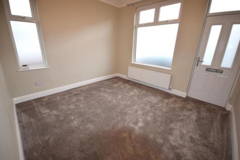 Lounge 2.JPG