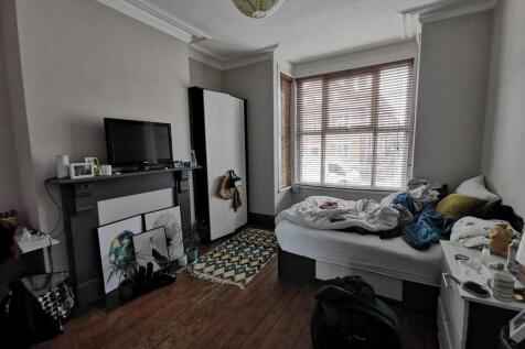 Brudenell Road, Hyde Park, Leeds LS6 1LS photo 4