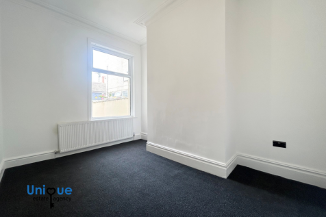 St. Pauls Road, Blackpool, Lancashire, FY1 photo 3