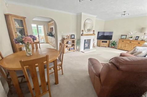 Sitting/Dining Room