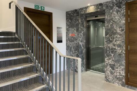 Falcongate - Entranc