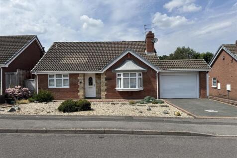Twickenham Court Wollaston 1.jpg