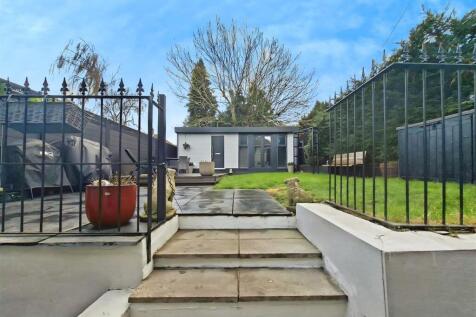 Garden/Summerhouse