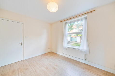 1333835-10-689339...