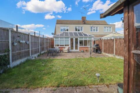21 ALDERNEY GARDENS OUTSIDE-2.jpg