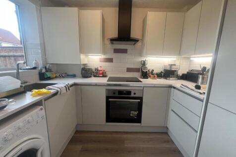 Harvester Way, Crowland, Peterborough photo 5