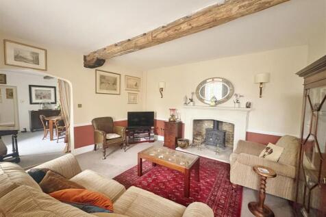 Sitting room 1.jpeg