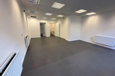 Commercial Property to rent Image 4