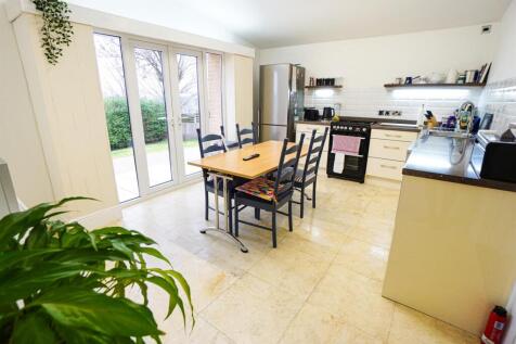 Family Dining Kitchen