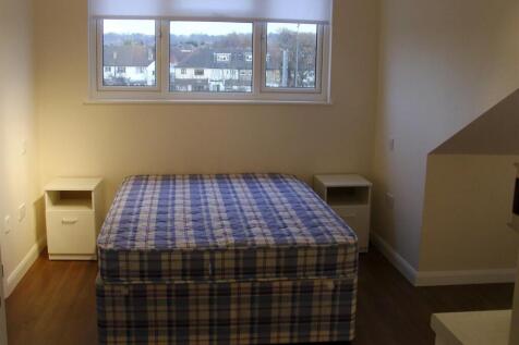 120 bunns lane flat 5 (5).JPG