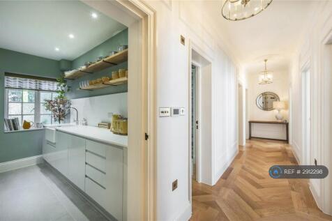 Montrose Court, London, NW11 photo 3