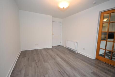 Jenny Lind Court, Glasgow, G46 photo 4