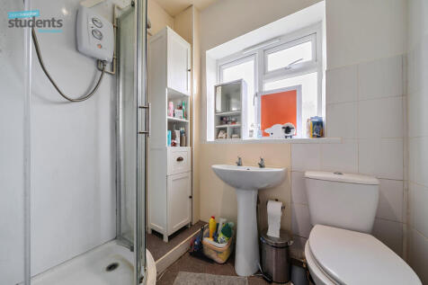 b9a7b234-6c86-4e3...