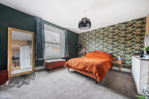 1388383-16-69382e...