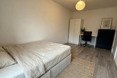 Bedroom 4b