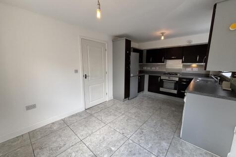 Heol Senni , Bettws , Newport  photo 3
