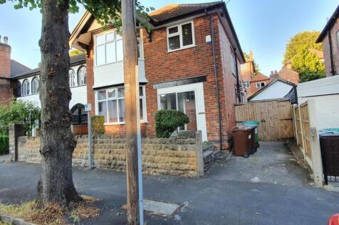 4-bed house on Rolleston Drive, Nottingham, £2,167/mo