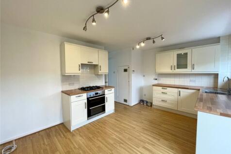 Shaftoe Close, Crawcrook, Tyne and Wear, NE40 photo 4