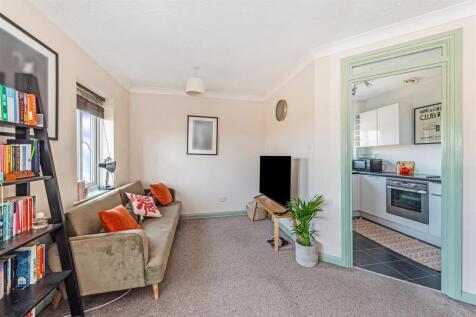 Living Room.jpg