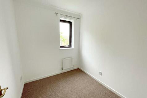 Pickering Drive, Emerson Valley, Milton Keynes, MK4 photo 5