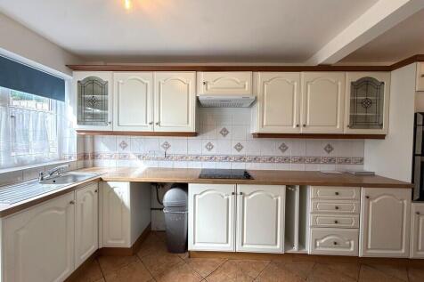 King Arthurs Road photo 3