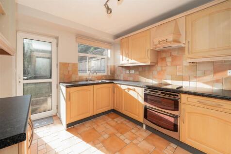 Cross Lane, Dronfield, S18 1SH photo 4