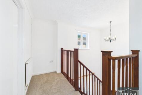 Jackson Court, Martlesham Heath, Ipswich, Suffolk, IP5 photo 3