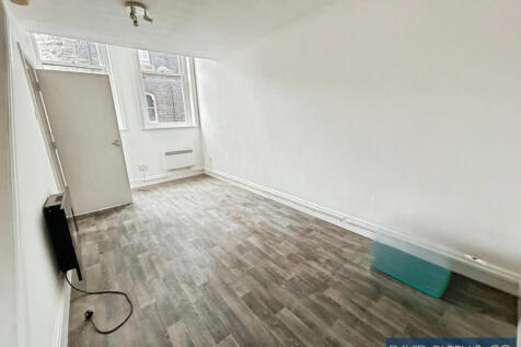 Ground Floor/Basement Level Flat